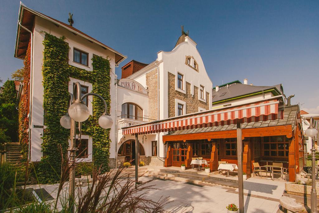 Park Hotel Хевиз Экстерьер фото