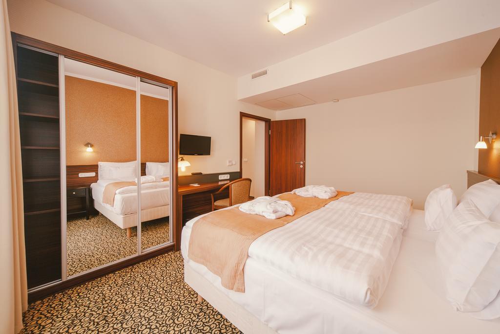 Park Hotel Хевиз Номер фото